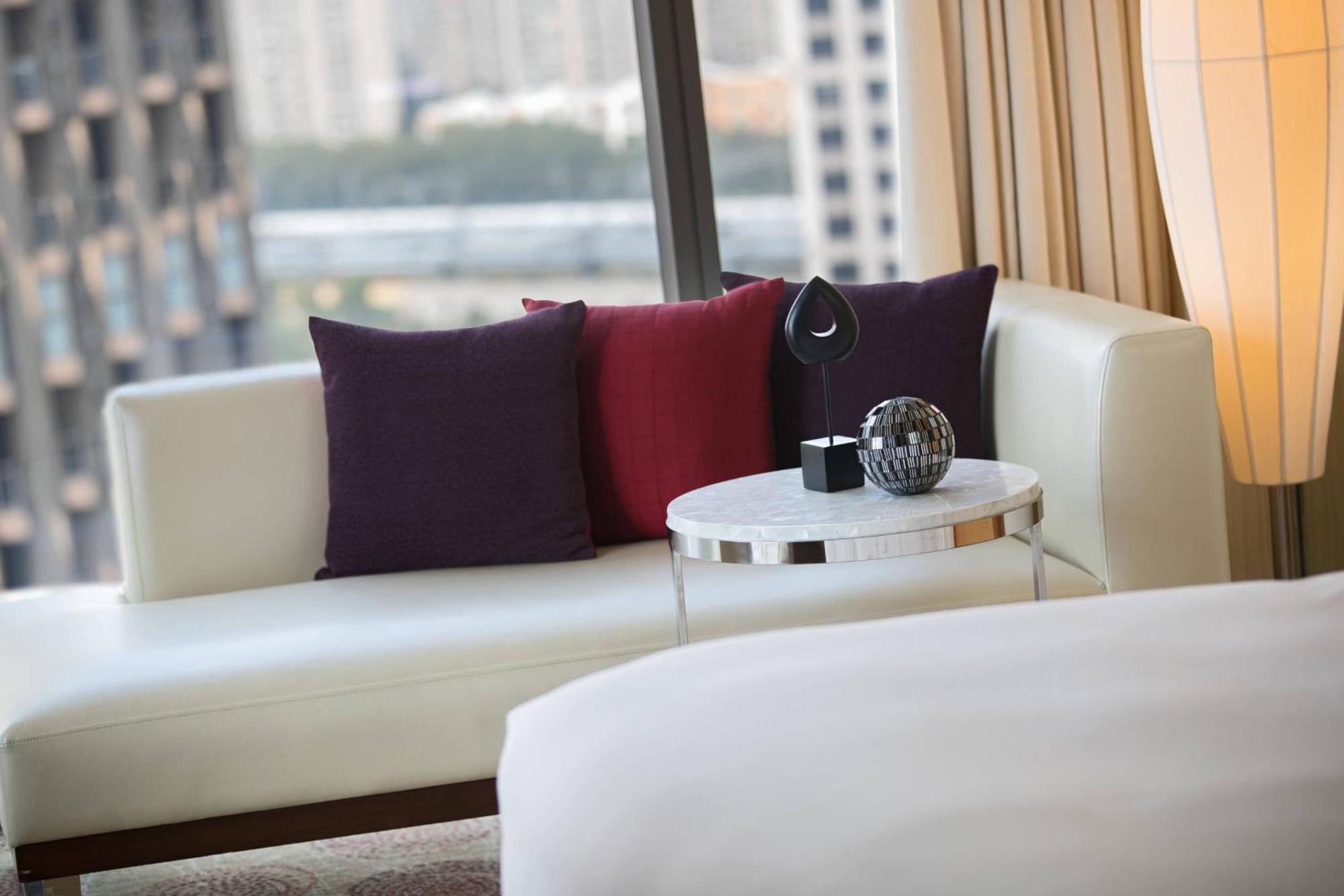 Renaissance Shanghai Putuo Hotel Екстериор снимка