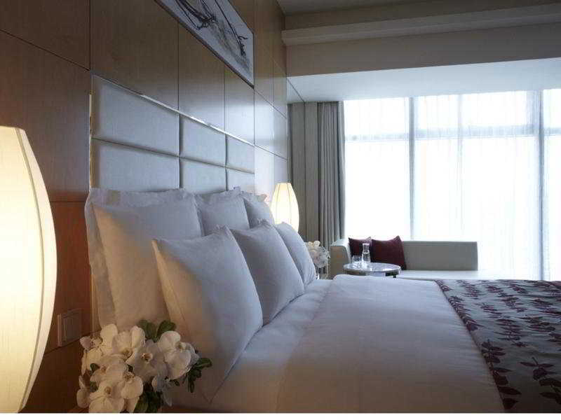 Renaissance Shanghai Putuo Hotel Стая снимка