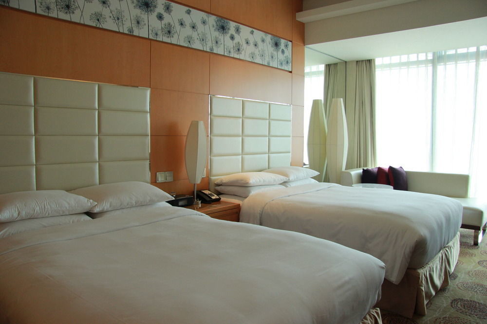 Renaissance Shanghai Putuo Hotel Екстериор снимка
